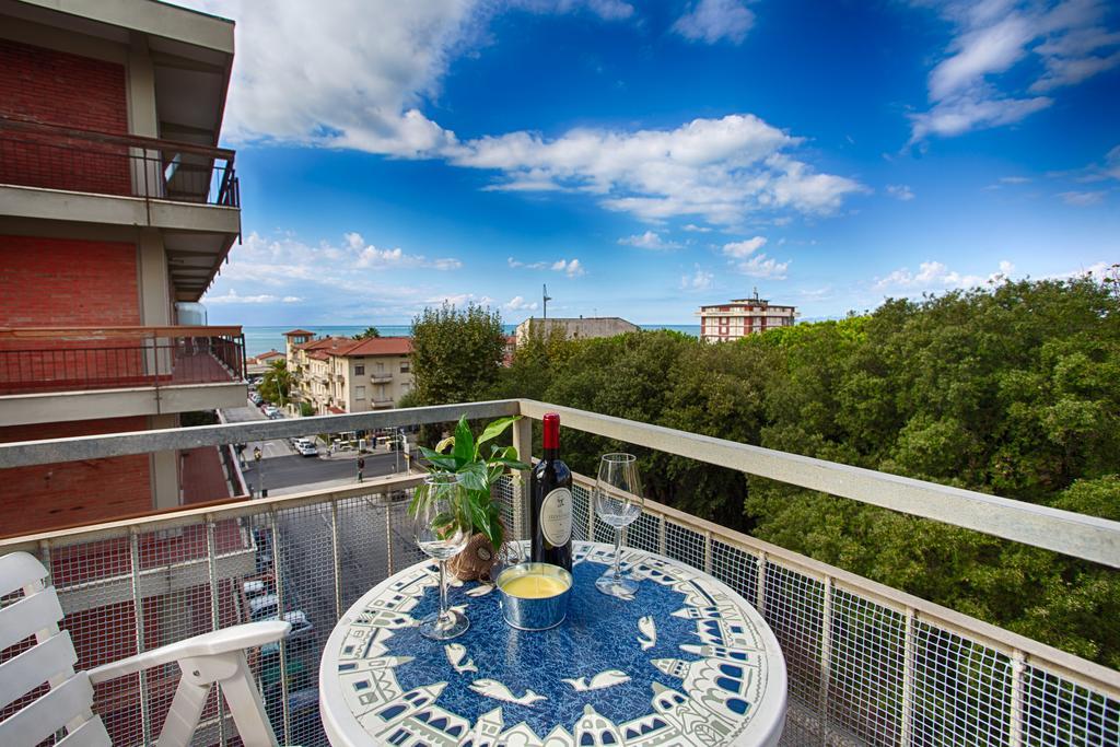 Versilia Residence Lido di Camaiore Extérieur photo